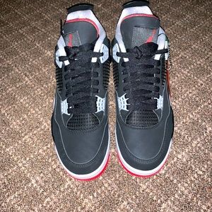 Jordan 4 Retro Bred - Size 10